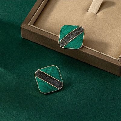 Elegant Square Green Earstuds_img_3