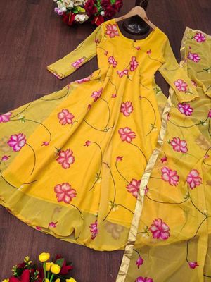 Georgette Print Grown Three piece_img_4