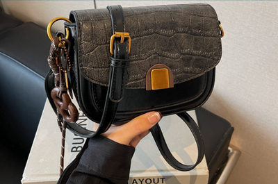 Retro Premium Fashion Crocodile Pattern Saddle Bag_img_2