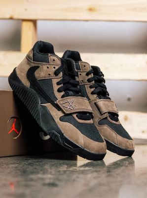 AIR JORDAN JUMPMAN JACK TRAVIS SCOTT DARK MOCHA (1:1)_img_1