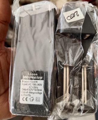(CODE 108) LI-ION BATTERY CHARGER FOR DOUBLE BATTERY._img_3