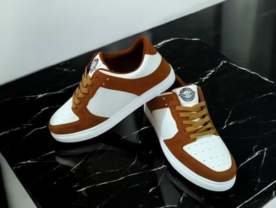 Trendy Fashionable Sneakers_img_2