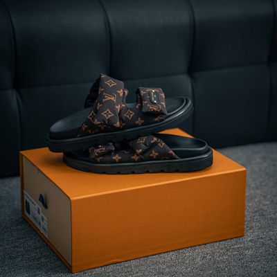 Louis Vuitton Pool Pillow Flat Mule (1:1)_img_1