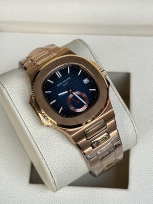 PATEK PHILIPPE NAUTILUS - Blue Dial_img_0
