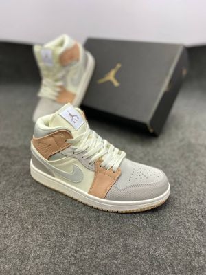Jordan 1 Mid Milan_img_0