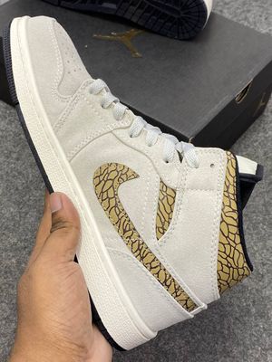 Jordan 1 Mid SE Brown Elephant_img_2