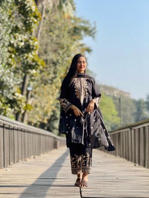 প্রিমিয়াম এমব্রয়ডারি থ্রি পিস_img_0