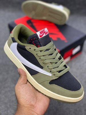 Air Jordan 1 X Travis Scott Olive Sneakers_img_1