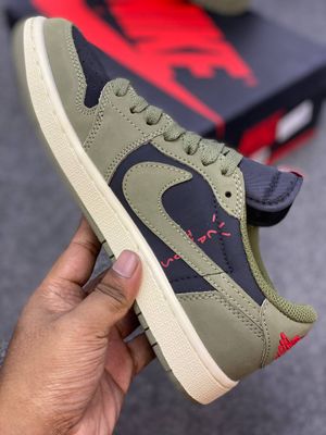 Air Jordan 1 X Travis Scott Olive Sneakers_img_2