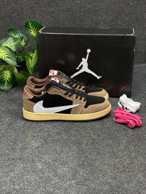 Nike Air Jordan 1 Low x Travis Scott – Premium Sneaker for Trendsetter.Man Shoes_img_0