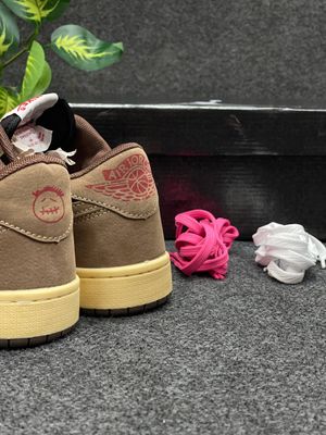 Nike Air Jordan 1 Low x Travis Scott – Premium Sneaker for Trendsetter.Man Shoes_img_4