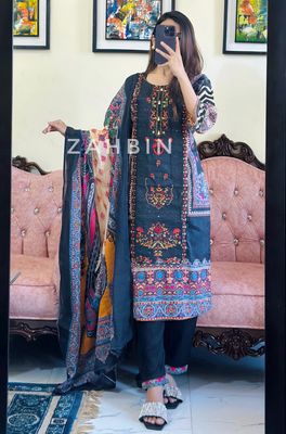 Zareen♥️_img_2