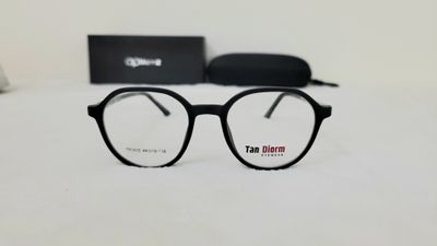 Premium Eyewear_img_1