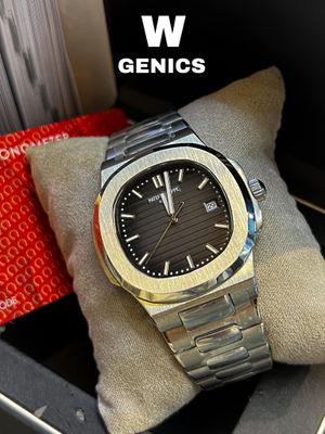 Patek Philippe Nautilus Silve Chain Black Dial_img_0