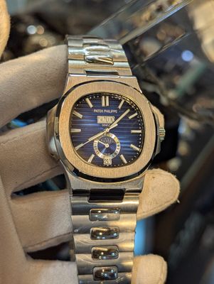 Patek Philippe Nautilus Silver CH Blue Dial With Day/Date_img_0
