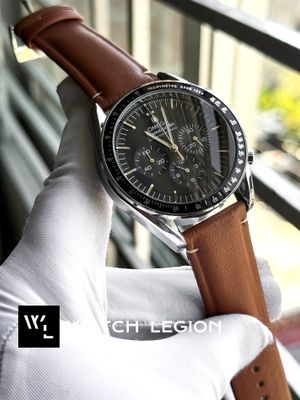 OMEGA CHAIN CHRONOGRAPH BROWN BELT SILVER BODY BLACK DIAL