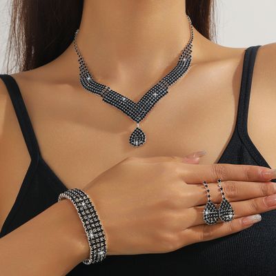 Cross-border Explosions Full Diamond Water Drops Rhinestone Necklace Earrings suit Luxury High-end Sense Simple All-match Bridal suit Women_img_1