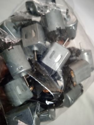 3v to 4v motor/toy car motor._img_5