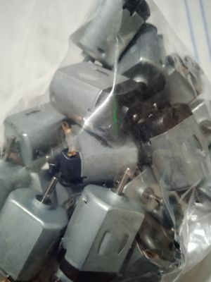 3v to 4v motor/toy car motor._img_8