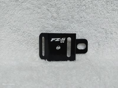Rear Oil Pot Cover Yamaha Fzs V4_img_1