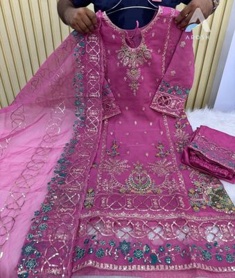 Pakistani Inspired Aganoor Three pieces_img_2