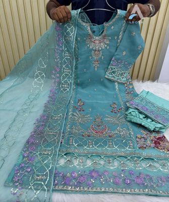 Pakistani Inspired Aganoor Three pieces_img_3