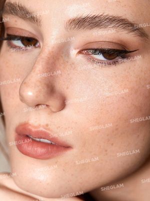Line & Define Waterproof Liquid Eyeliner- Black_img_3
