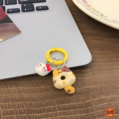 Cute Cartoon Siamese Kitten Circle Buckle KTins Wind Keychain_img_9