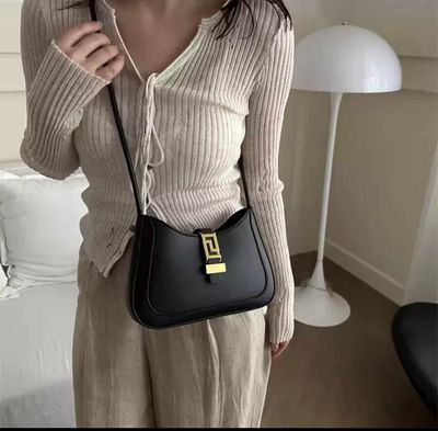 Fashion casual woman cross solid bag_img_2
