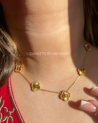Golden cl'over neckpiece_img_1