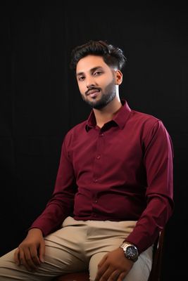 ILIAF Elegant Maroon Executive Shirt - Boardroom-Ready Formalwear_img_0