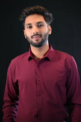 ILIAF Elegant Maroon Executive Shirt - Boardroom-Ready Formalwear_img_2