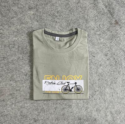 Minimalist Nature-Inspired Graphic T-Shirt_img_1
