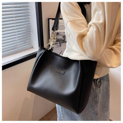 Signature Classic shoulder women's tote bags(Black)_img_1