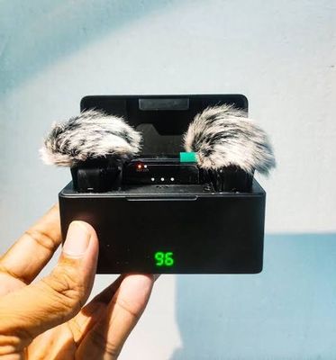 SX63 Collar Wireless Mic Lavalier Mini Lapel Microphone_img_3