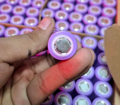 IMR 18650 3.7V 2000 mAh New Lithium iron battery_img_4