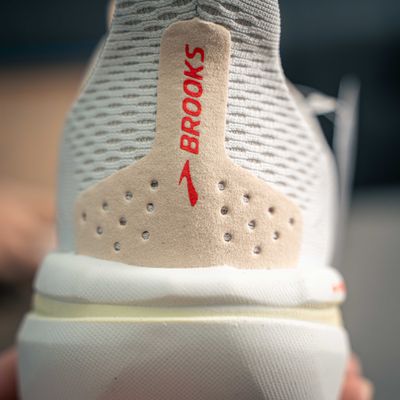 Brooks Hyperion GTS 2 (1:1)_img_7