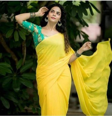 এক কালারের জর্জেট শাড়ি দেখতে আকর্ষণীয় ও লাইট ওয়েট_img_3