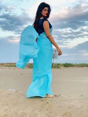 এক কালারের জর্জেট শাড়ি দেখতে আকর্ষণীয় ও লাইট ওয়েট_img_11