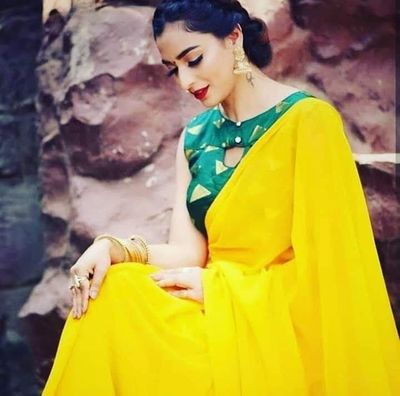 এক কালারের জর্জেট শাড়ি দেখতে আকর্ষণীয় ও লাইট ওয়েট_img_12