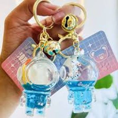 Cute Bliss in Liquid Filled Acrylic Bagpack Keyring_img_2