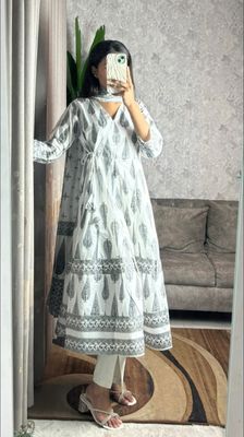 নিউ ব্লক স্কিন প্রিন্টেড পিওর কটন আনারকলি গাউন টু-পিস_img_4