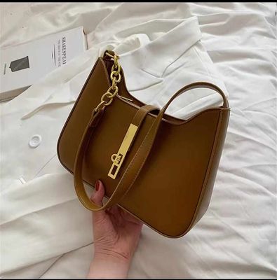 Fashion woman shoulder bagMetarial: pu latherColor: Black /white/chocolate_img_1