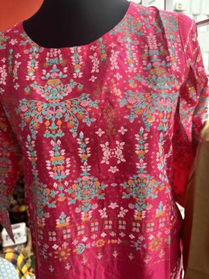 Premium Indian Viscose Silk Kurti Set with Straight Pant – RAYNIX_img_2