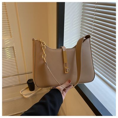 Fashionable elegant one-shoulder chain underarm bag_img_3