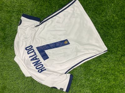Real Madrid 16/17 Home Kit_img_3