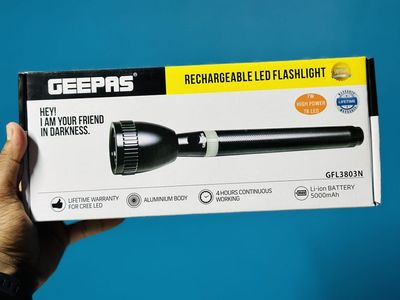 Geepas GFL3803N Rechargeable Flashlight (Original)_img_1