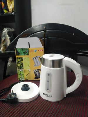 Bajaj Majesty New 1-Litre Cordless Kettle (White)_img_1