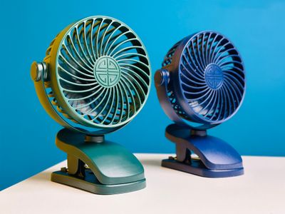 P8 USB Small Handheld Rechargeable Clip Fan_img_2