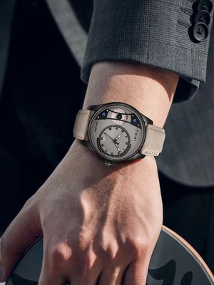 TOMI T-105 Face Gear Dual Strap Leather Belt Watch (Ash)_img_3